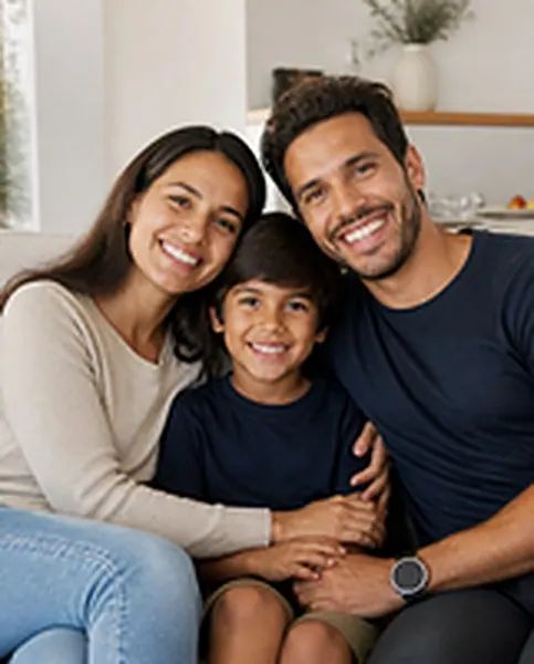 Família sorrindo junta